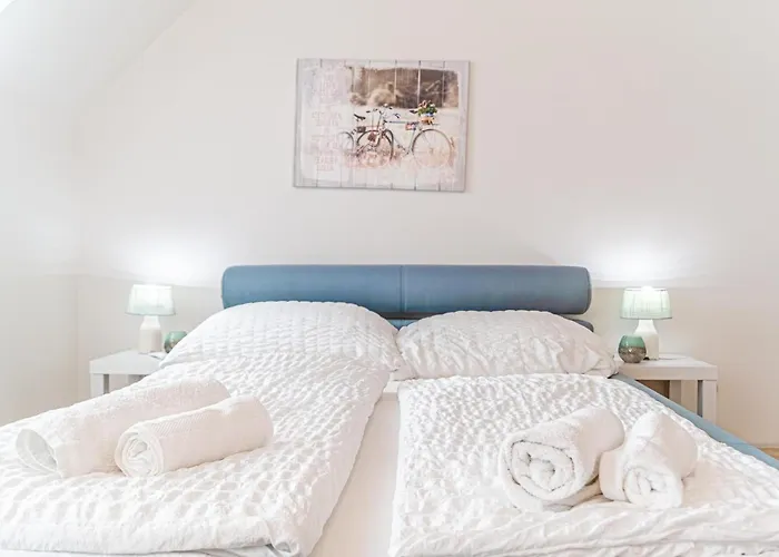 Charming 2 Ideal For Extended *