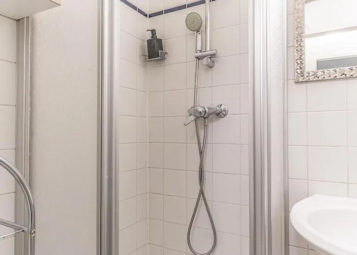 Charming 2 Ideal For Extended